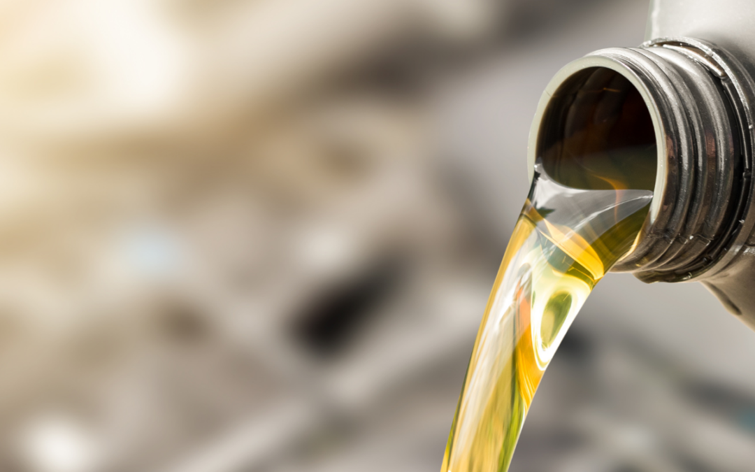 Minerálny olej vs. Syntetický Olej: Ktorý je Lepší pre Vaše Auto?